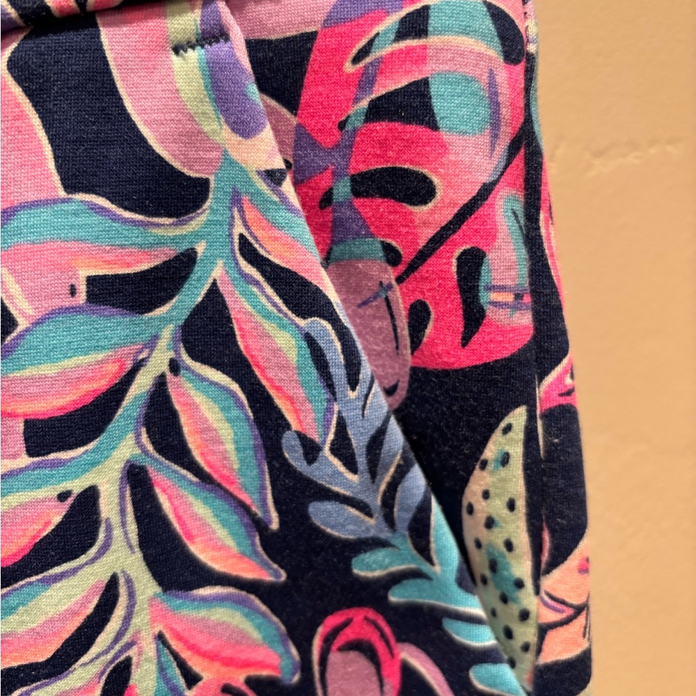 Lilly Pulitzer women’s shorts - Picture 4 of 6